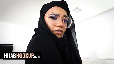 Hijab Fuck-a-thon - Super-hot Muslim Teenage With Hijab Dirty dances Her Hefty Round Backside For Fortunate Guy POV Fashion