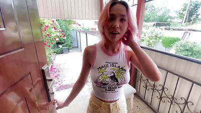Offered a Strange Female a Blowjob